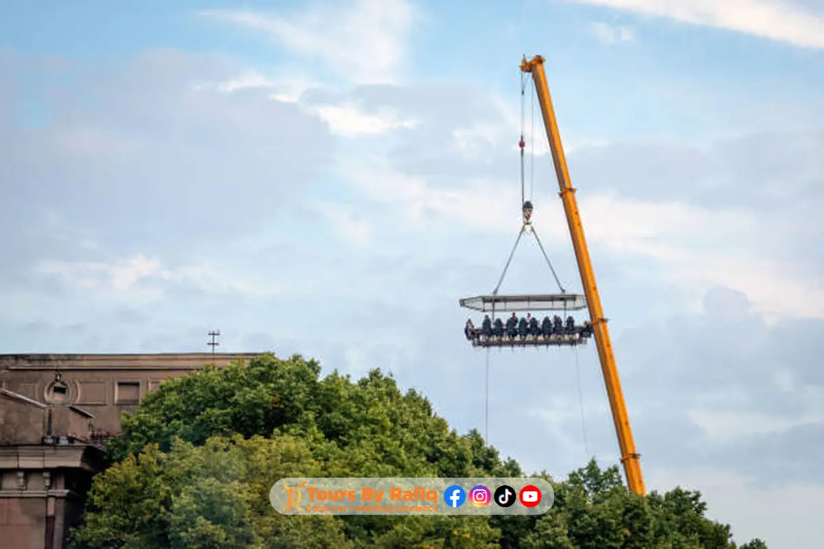 Dinner in the Sky: An Extraordinary Dining Experience with Panoramic Views
