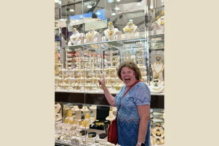 Dubai’s Gold and Spice Souks: A Must-Visit for Luxury Shopping and Exotic Flavors