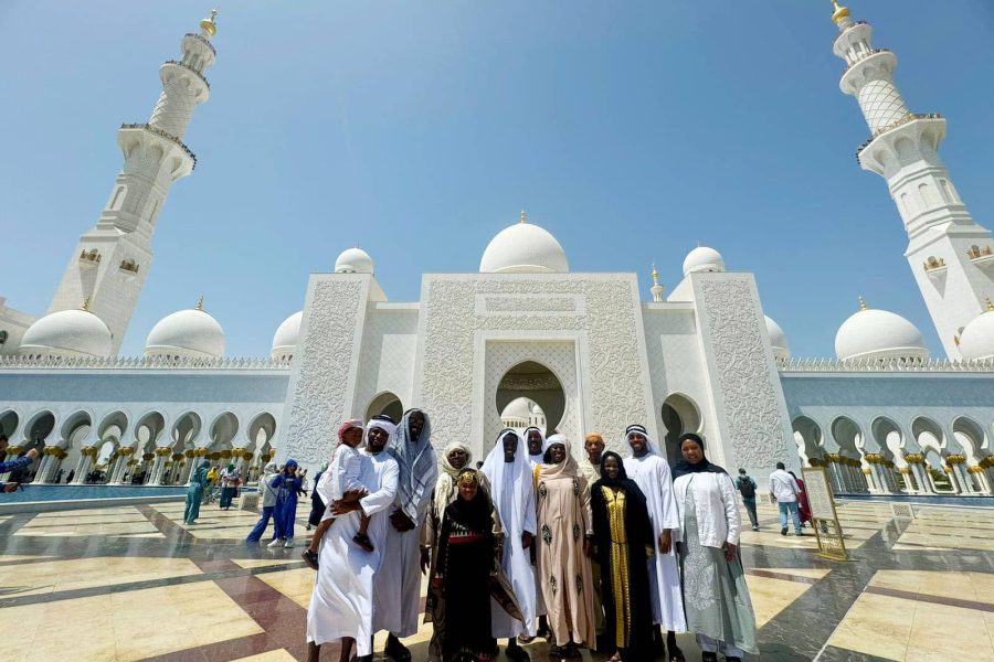 Discover the Capital Abu Dhabi: Half Day Tour with Grand Mosque