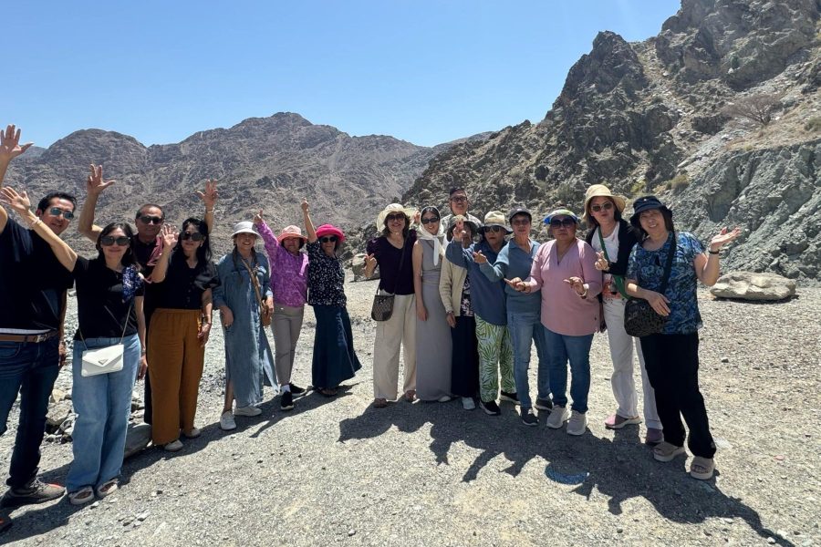 Discover Fujairah from Dubai: A Full-Day Tour of Historic Mosques, Forts and Cultural